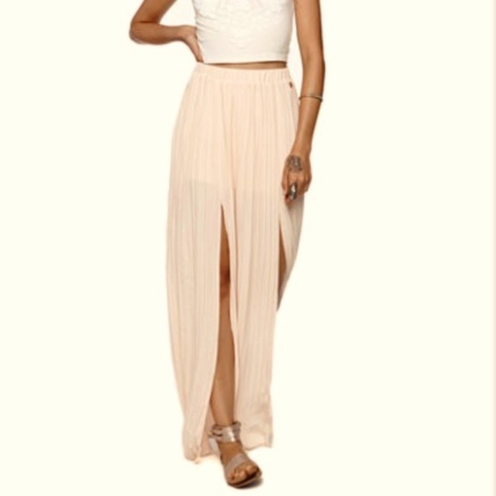 🍑Kendall and Kylie Pleated Peach Skirt🍑